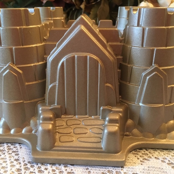 Nordic Ware Kitchen Nordic Ware Castle Bundt Cake Pan Mold Aluminum